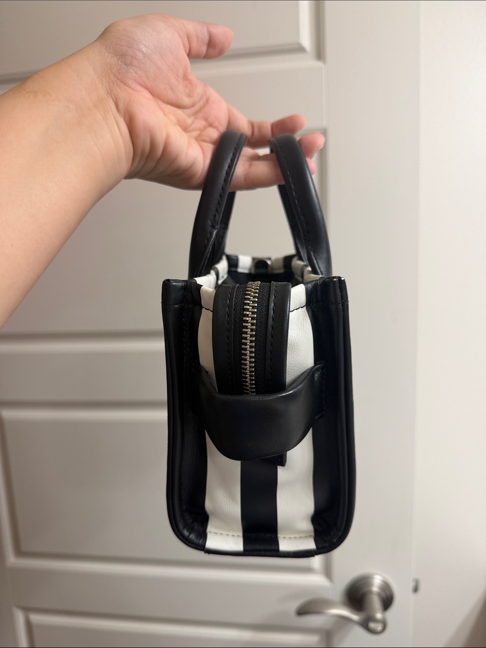 Marc Jacobs Mini Stripe Tote - Picture 4 of 11